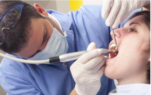Polímeros evitam a névoa potencialmente perigosa durante as intervenções dentárias